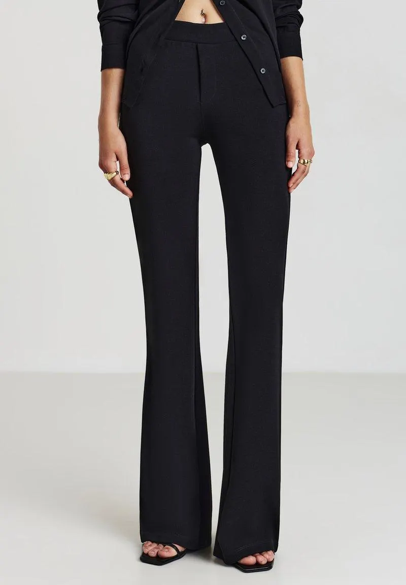 LUNGO A ZAMPA - Pantalon classique - ultrablack