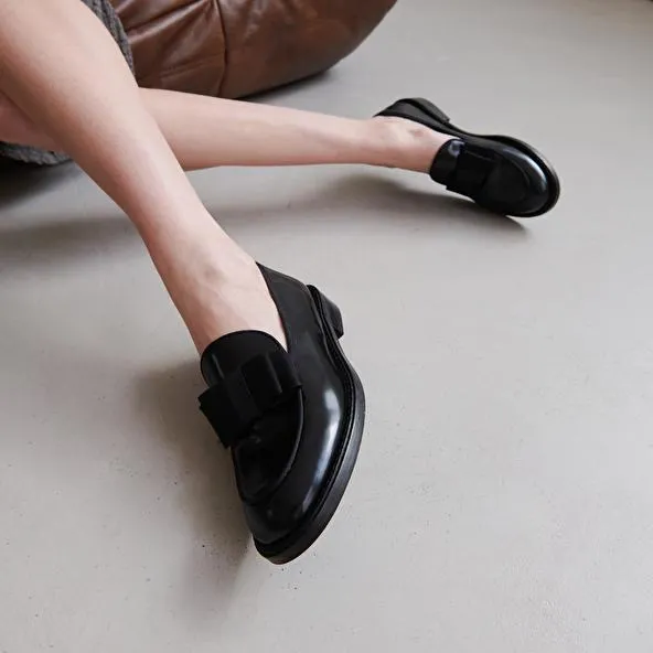 Mocassins à noeuds en cuir glacé noir