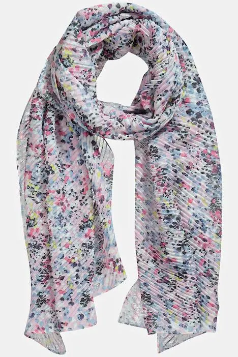 Écharpe plissée, touches de couleurs, légèreté aérienne