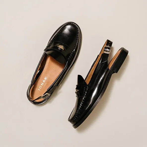 Mocassins slingback et détails dorés en cuir glacé noir
