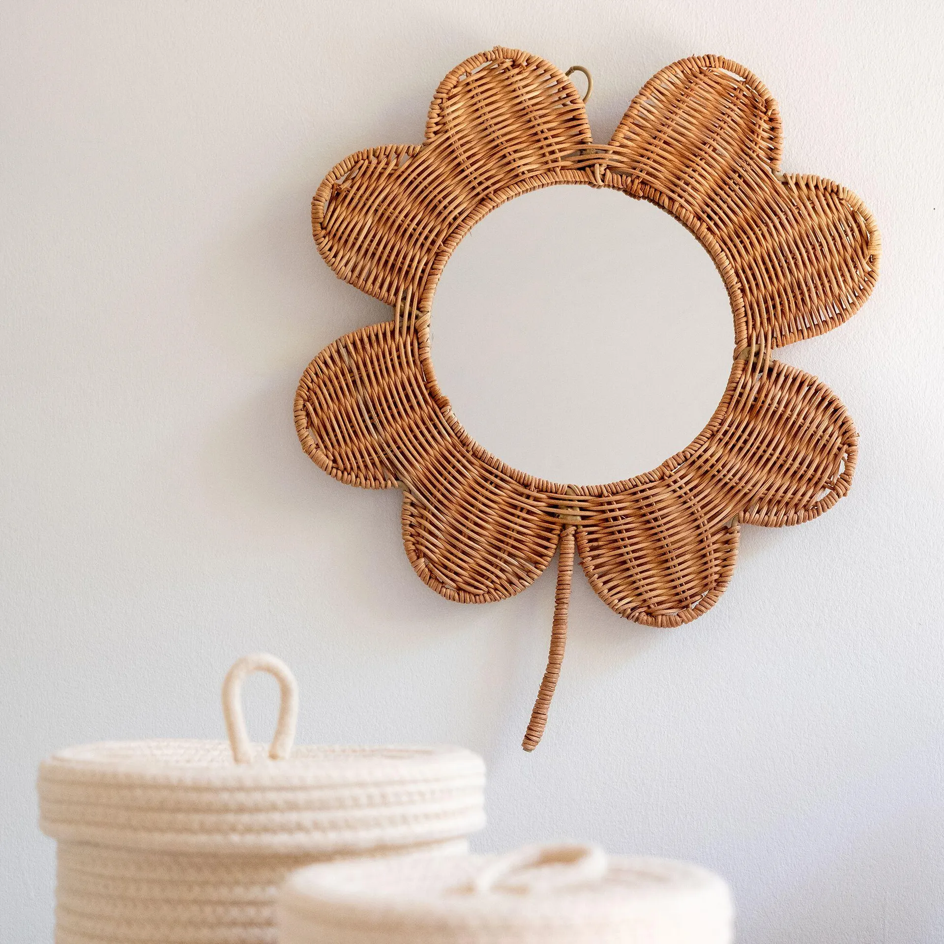 Miroir forme trèfle en rotin H41cm - naturel