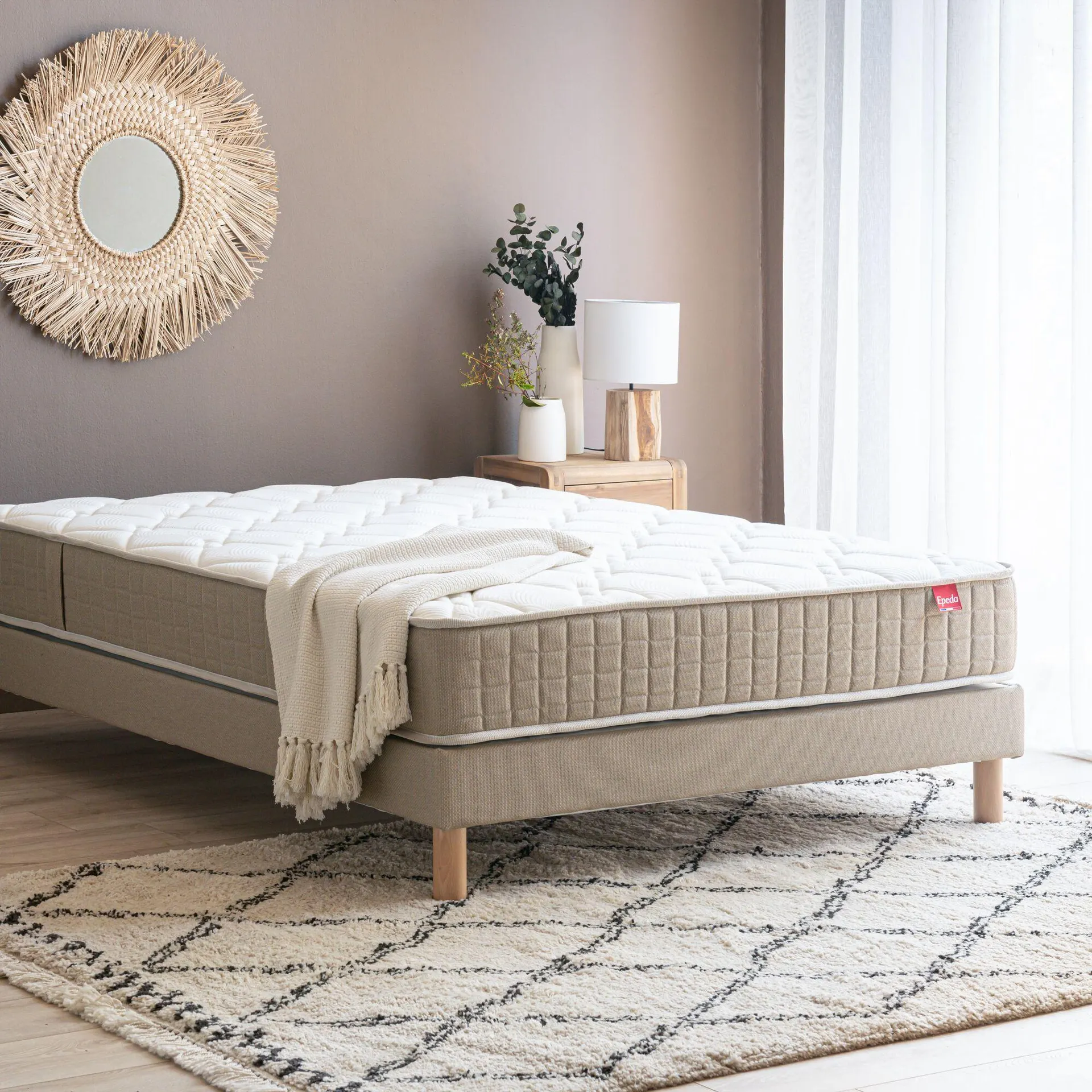 Matelas Epeda à ressorts accueil équilibré 140x190cm