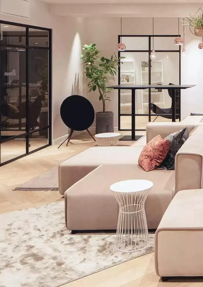 C O N T R A C T L O O K B O O K du 7 janvier au 31 décembre 2025 - Catalogue page 406