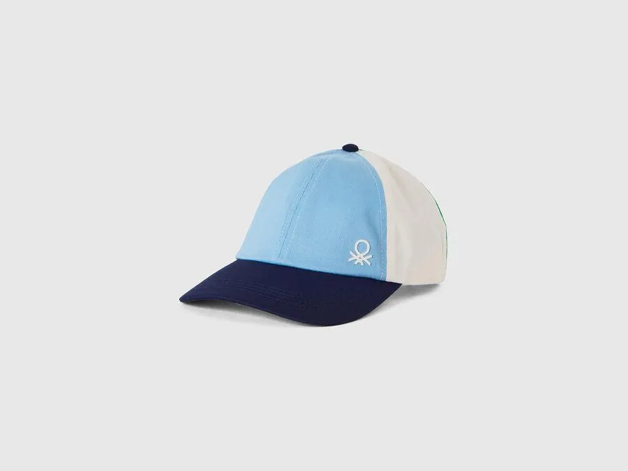 Casquette multicolore