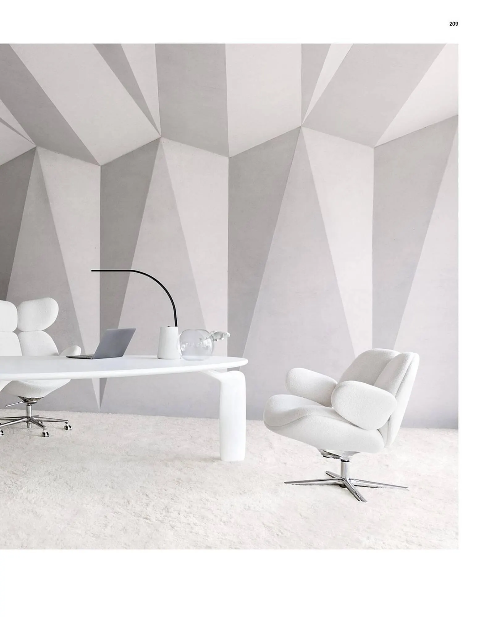 Catalogue Roche Bobois du 13 janvier au 31 décembre 2026 - Catalogue page 211