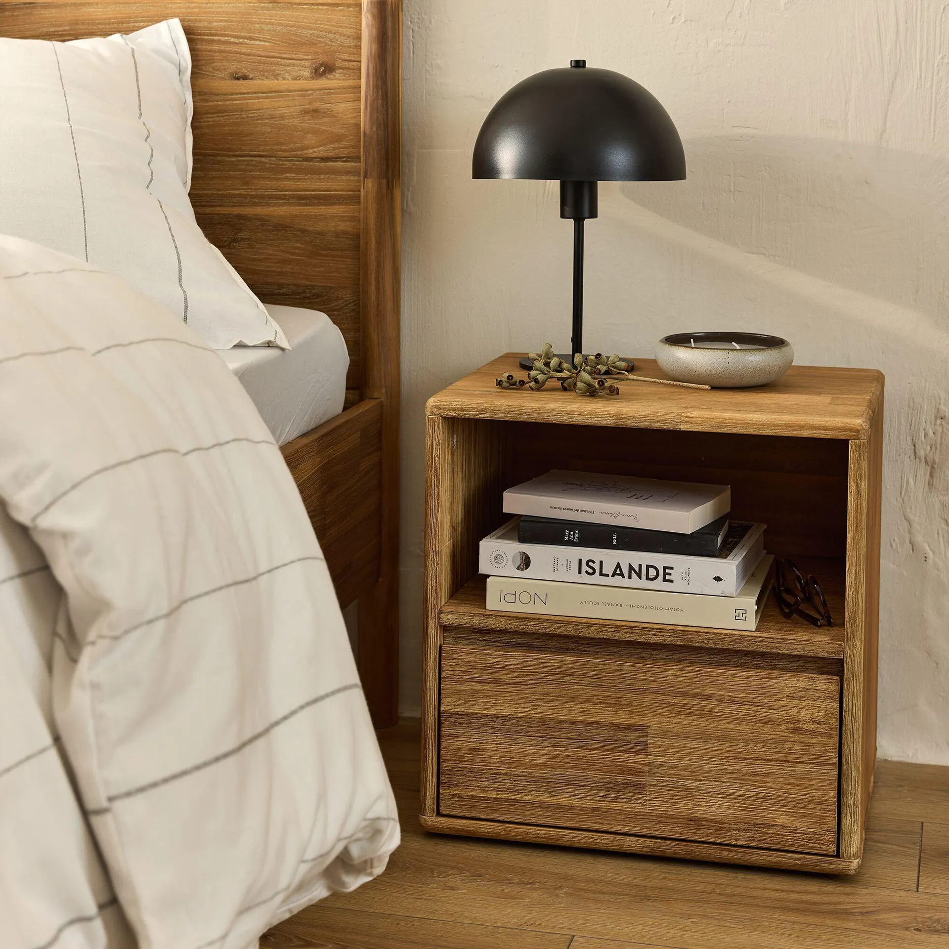 Table de chevet en bois d'acacia 1 tiroir L45xH45xP37cm - bois clair