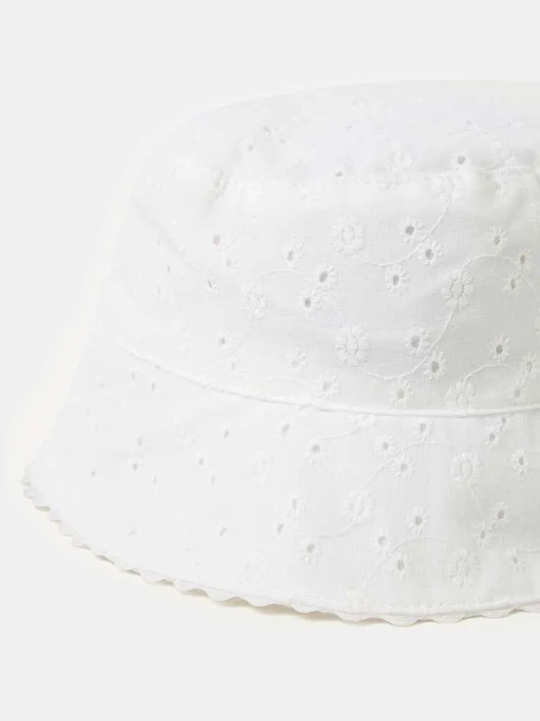 Broderie anglaise cloche hat Blanc optique