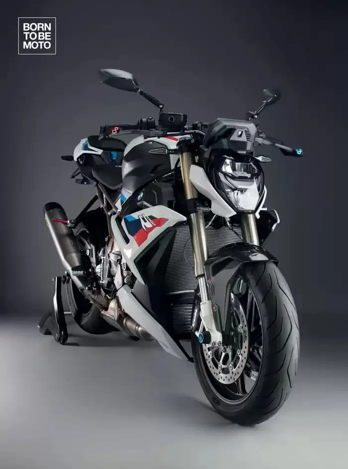 LIGHTECH 2025 du 6 mai au 31 décembre 2025 - Catalogue page 64