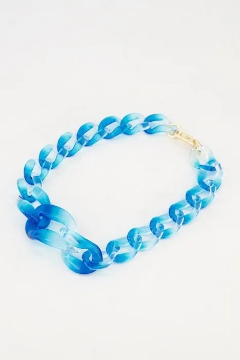 Chaîne courte, maillons larges, dégradé de couleurs