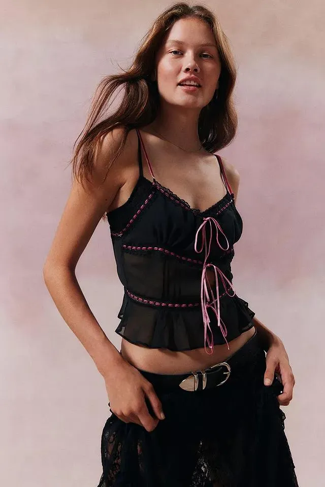 Kimchi Blue - Caraco Ivy en dentelle avec liens à nouer