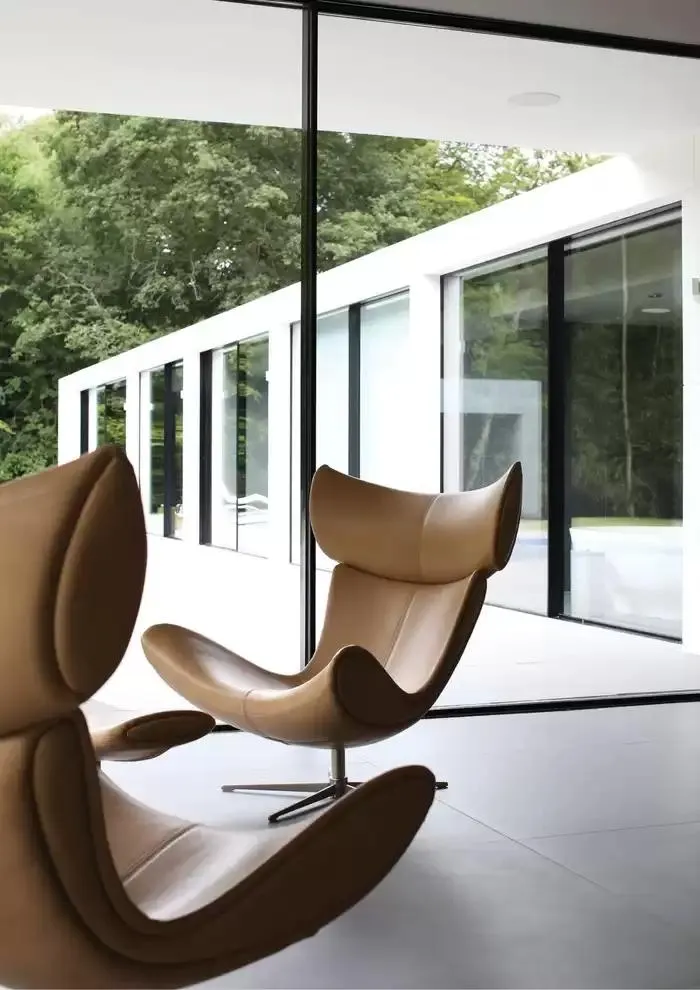 C O N T R A C T L O O K B O O K du 7 janvier au 31 décembre 2025 - Catalogue page 216