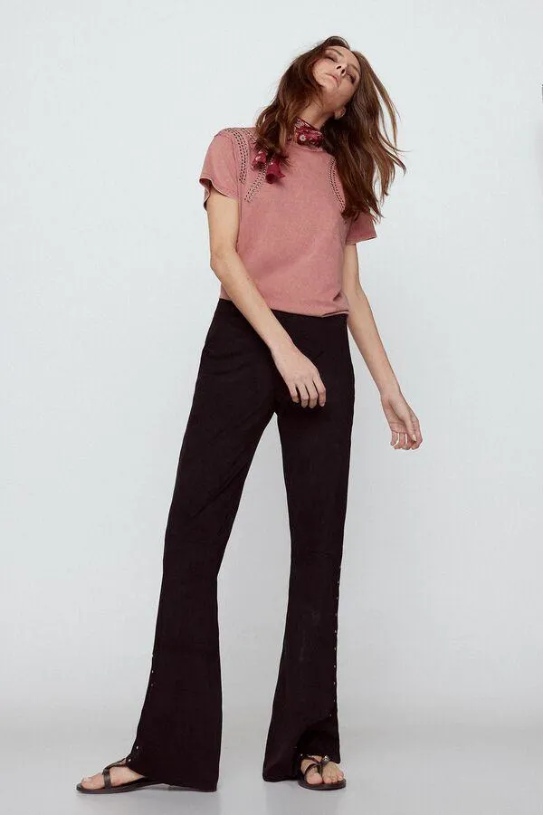 Pantalón antelina tachas