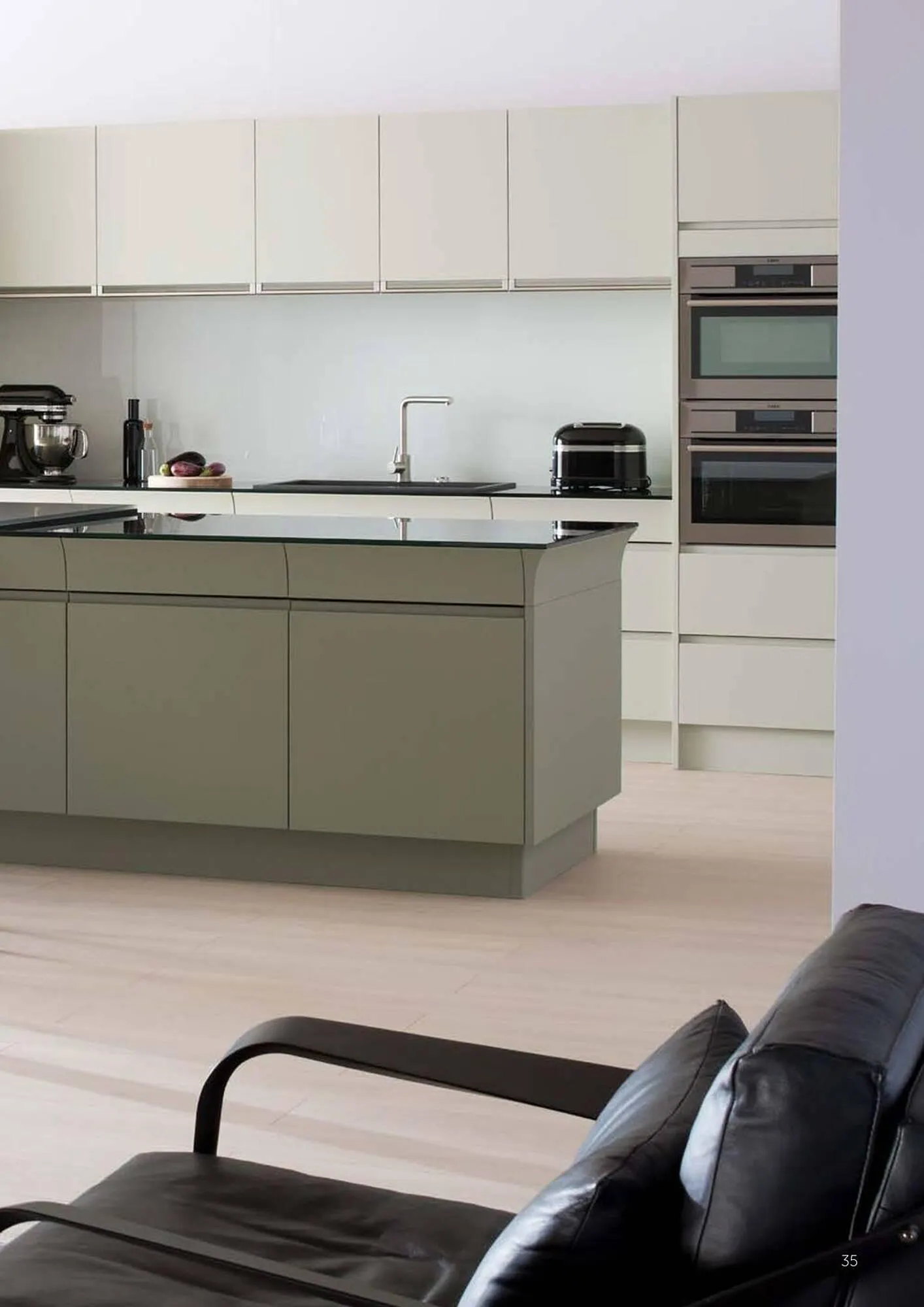 Catalogue Arthur Bonnet du 3 juin au 1 novembre 2025 - Catalogue page 35