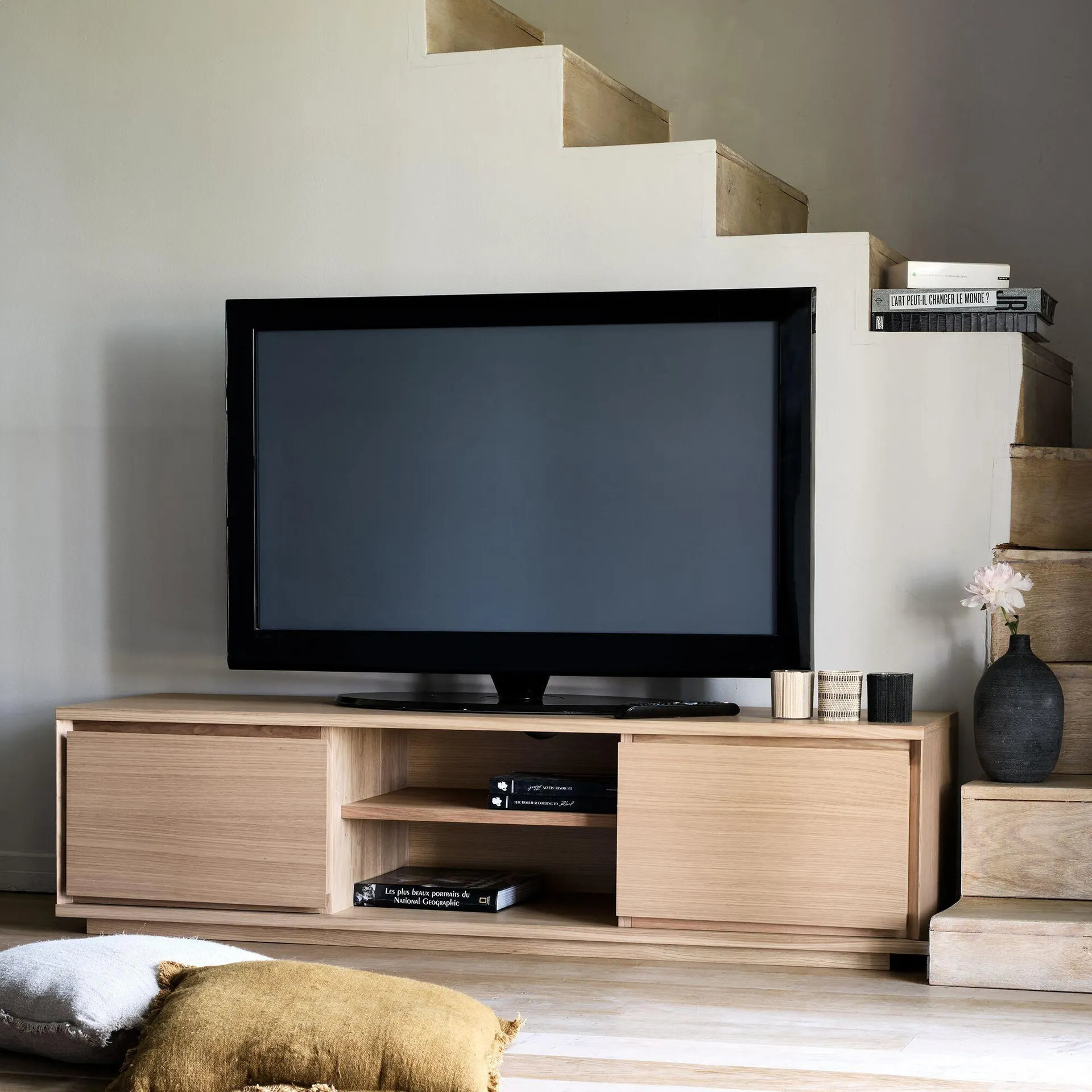 Meuble TV en bois 2 portes - bois clair