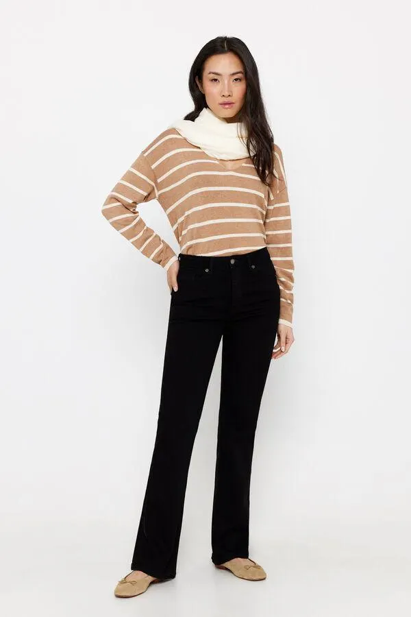 pantalón vaquero campana fit