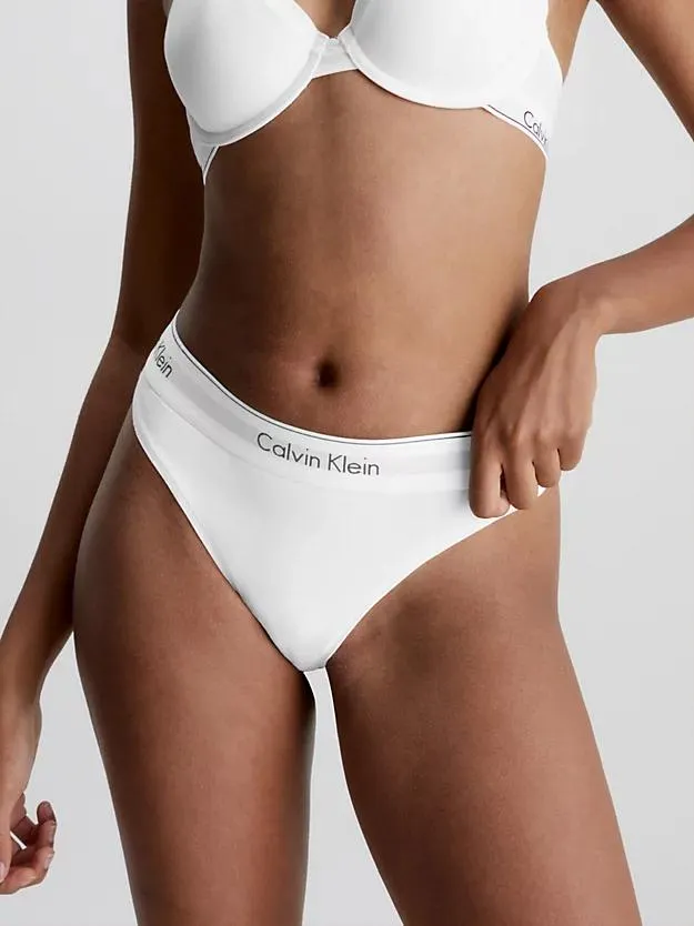 String - Modern Cotton