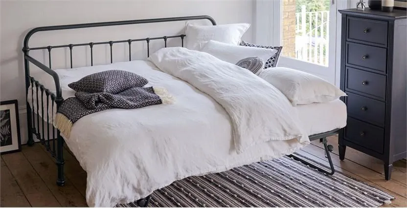 Oliver Pull Out Guest Bed