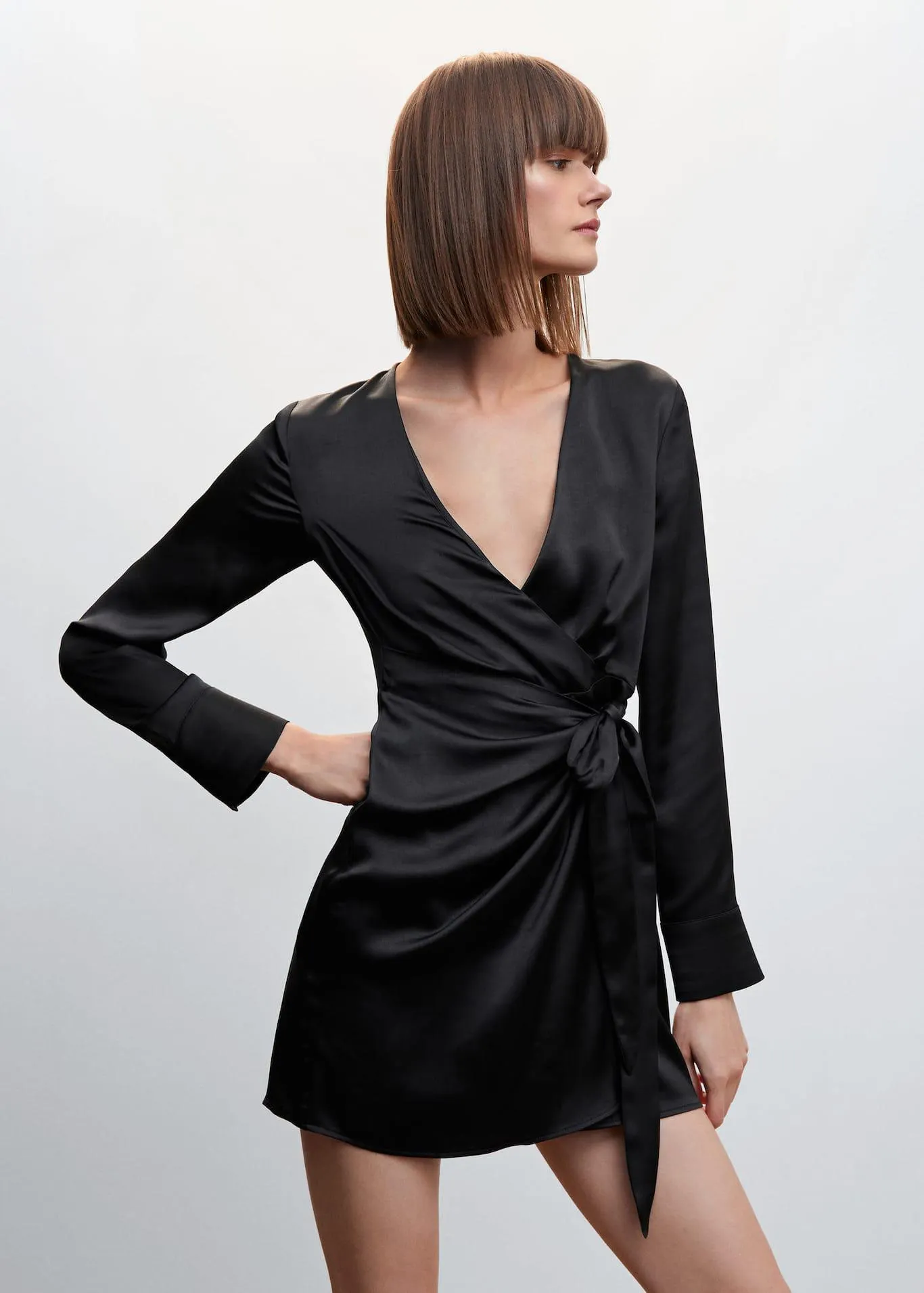 Abito satinato fiocco