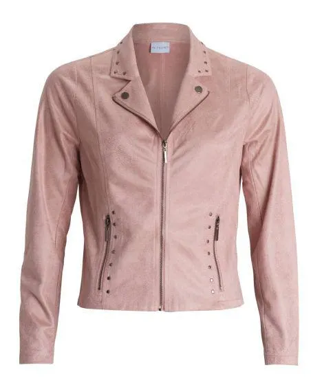 In Front jakku Mapelina