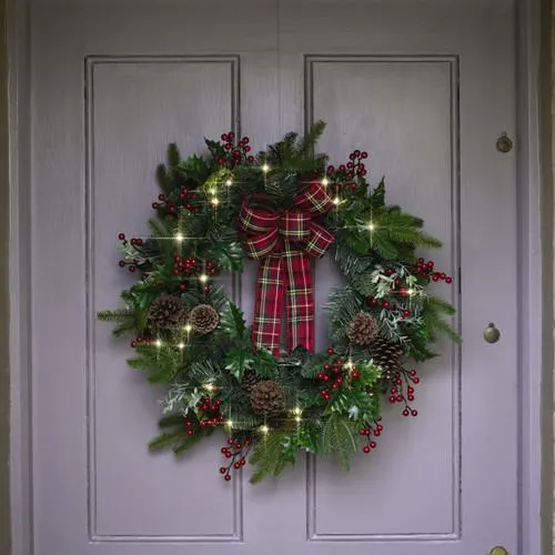 Knightsbridge LED Wreath