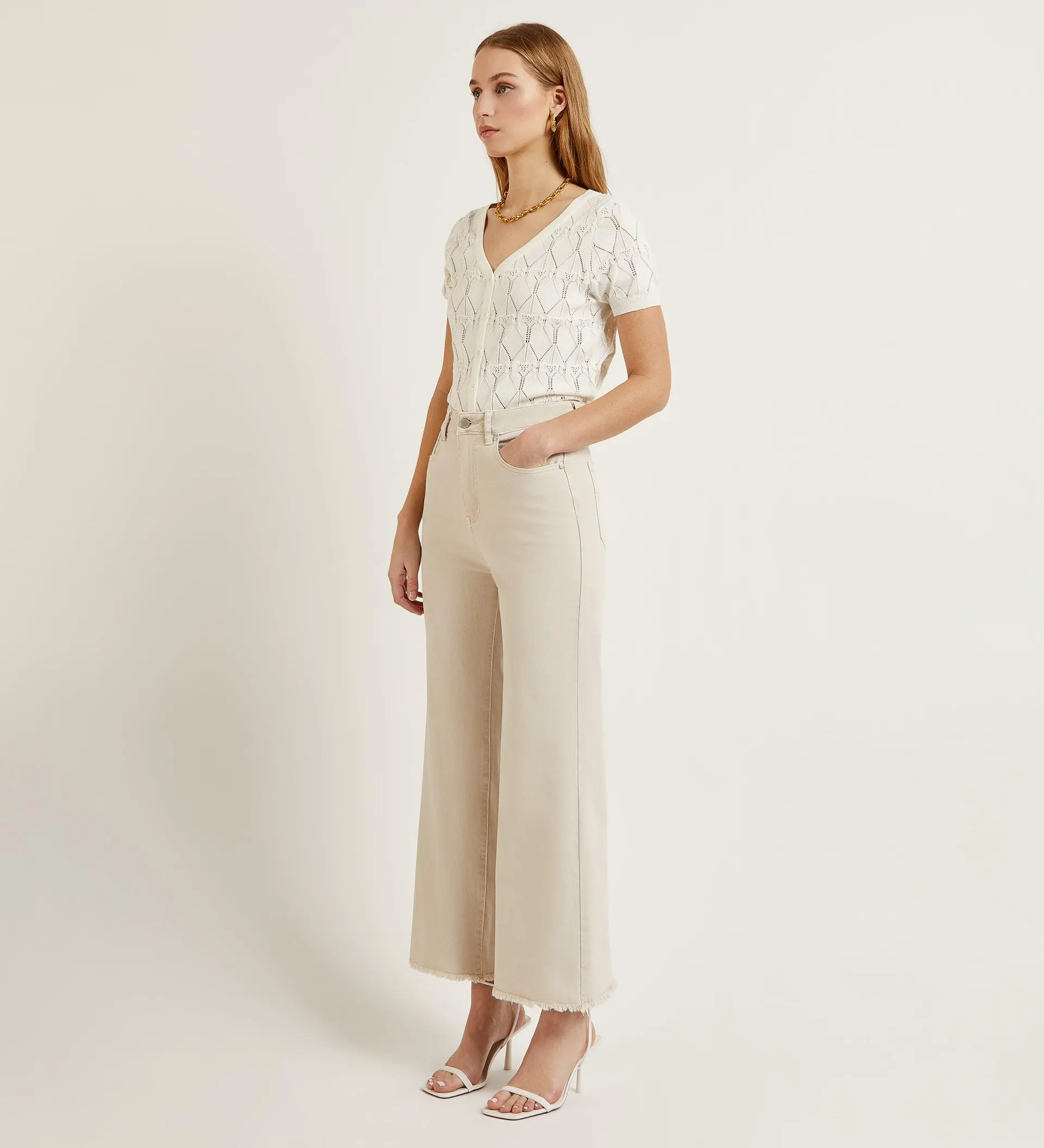 Pantalón pierna ancha