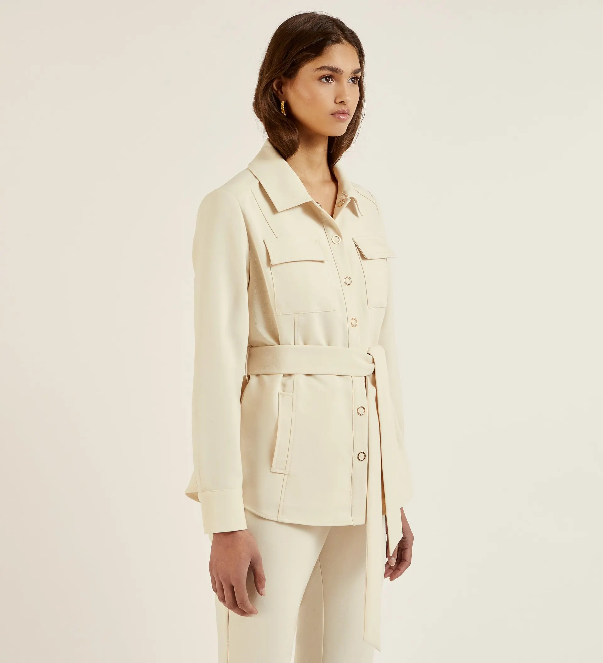 Sobrecamisa crepe bolsillos