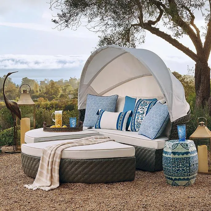 Cadence Daybed in Charcoal