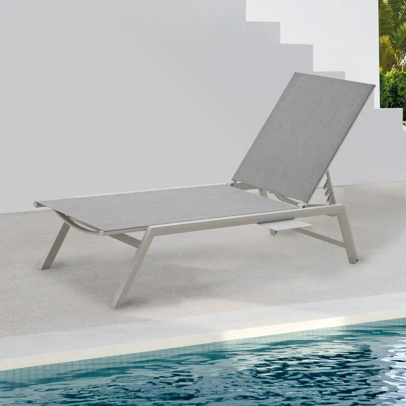 Espreguiçadeira Regulável c/rodas SAVA