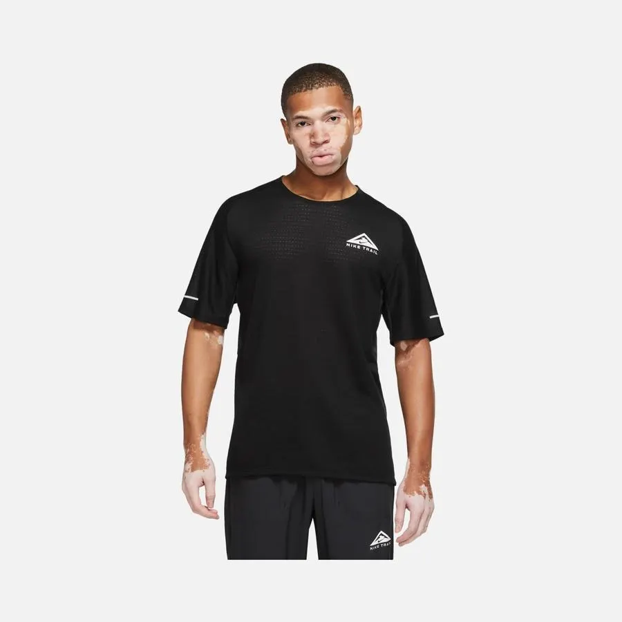 Nike Dri-Fit Trail Solar Chase Running Short-Sleeve Erkek Tişört