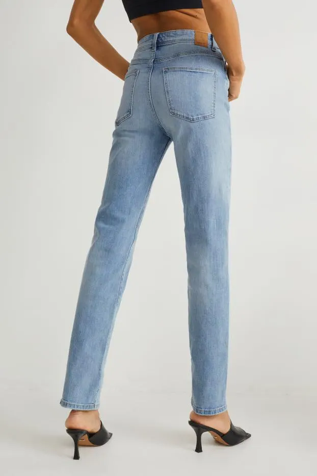 Straight jeans - high waist