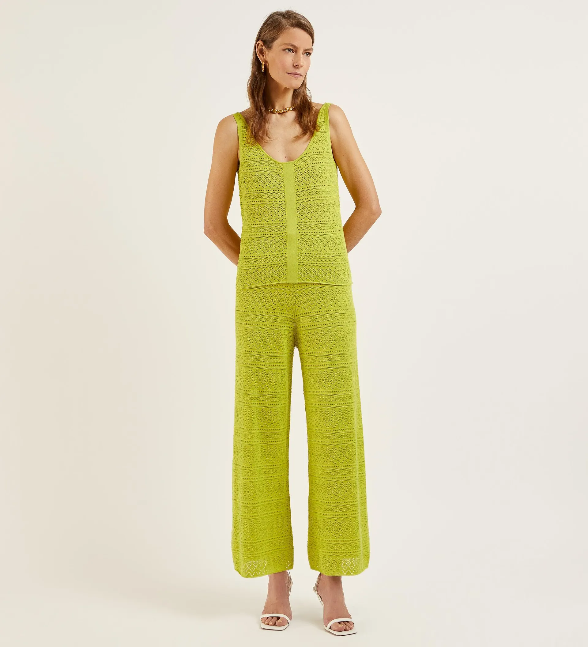 Pantalon punto calados