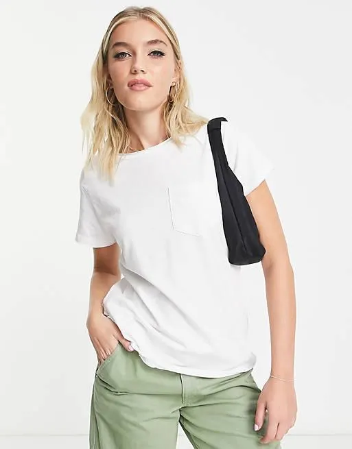 Brave Soul - Fresha - T-shirt comoda bianca