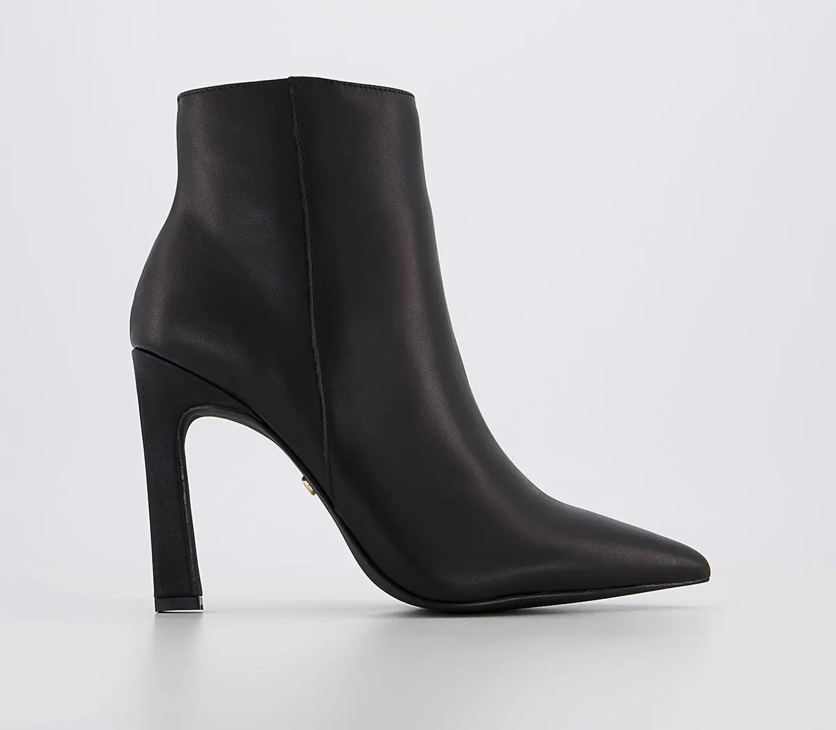 Aria Classic Point Ankle Boots