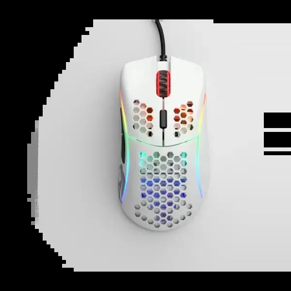 Kevyt ja sulavasti liukuva pelihiiri täydelliseen kontrolliin vaativissakin pelitilanteissa