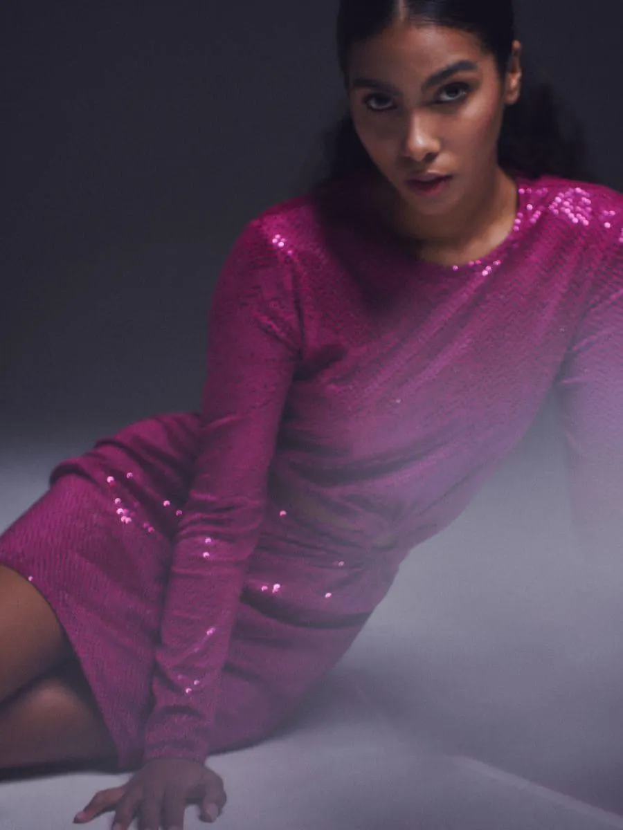 Sukienka mini błyszcząca