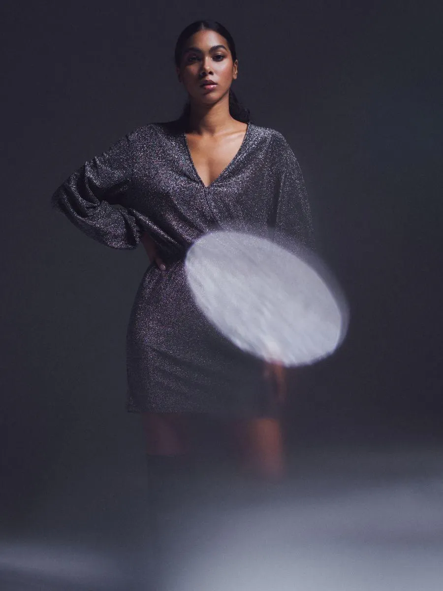 Sukienka mini błyszcząca