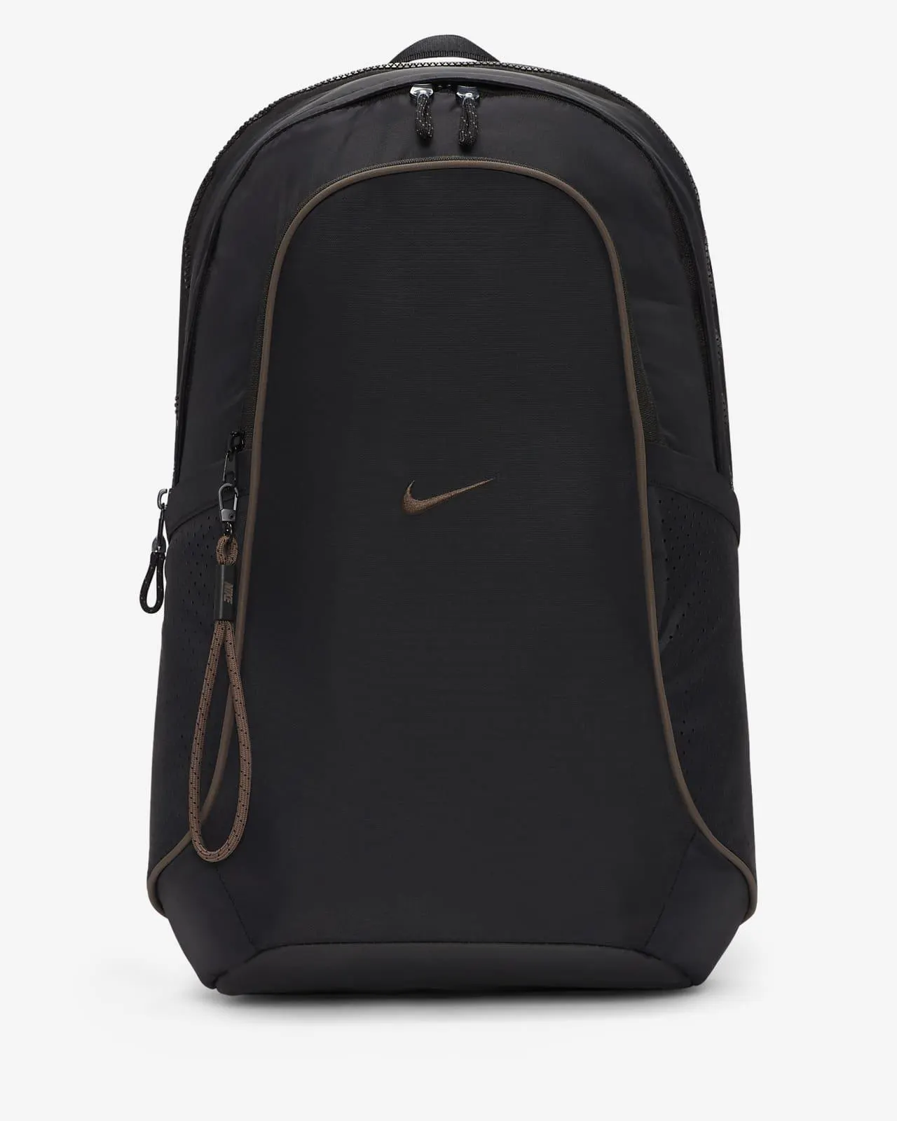 Nike Sportswear Essentials