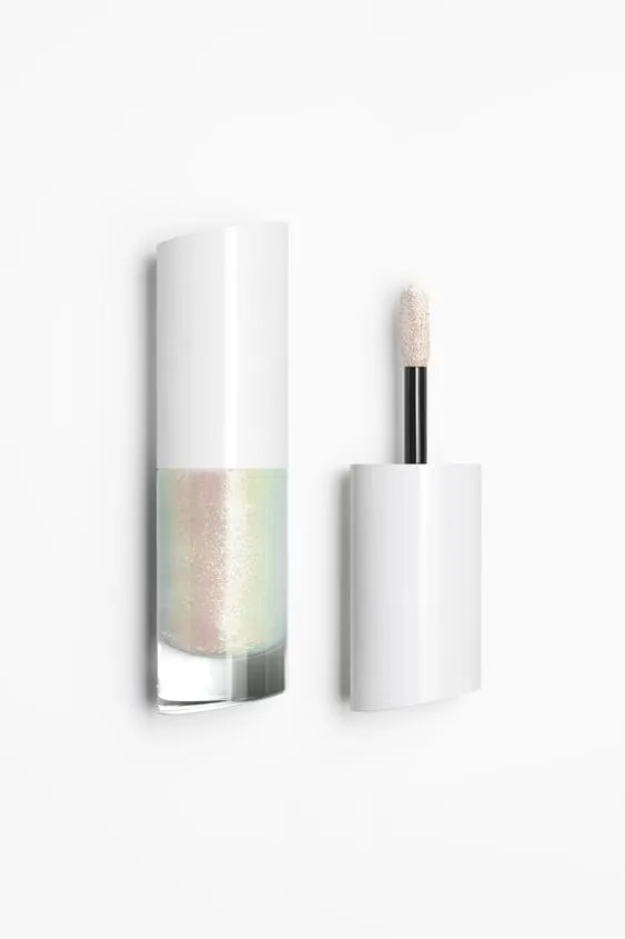 QUARTZ VEIL LIQUID EYESHADOW