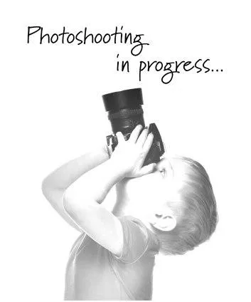 σκούρα μπλε μακρυμάνικη μπλούζα με βολάν