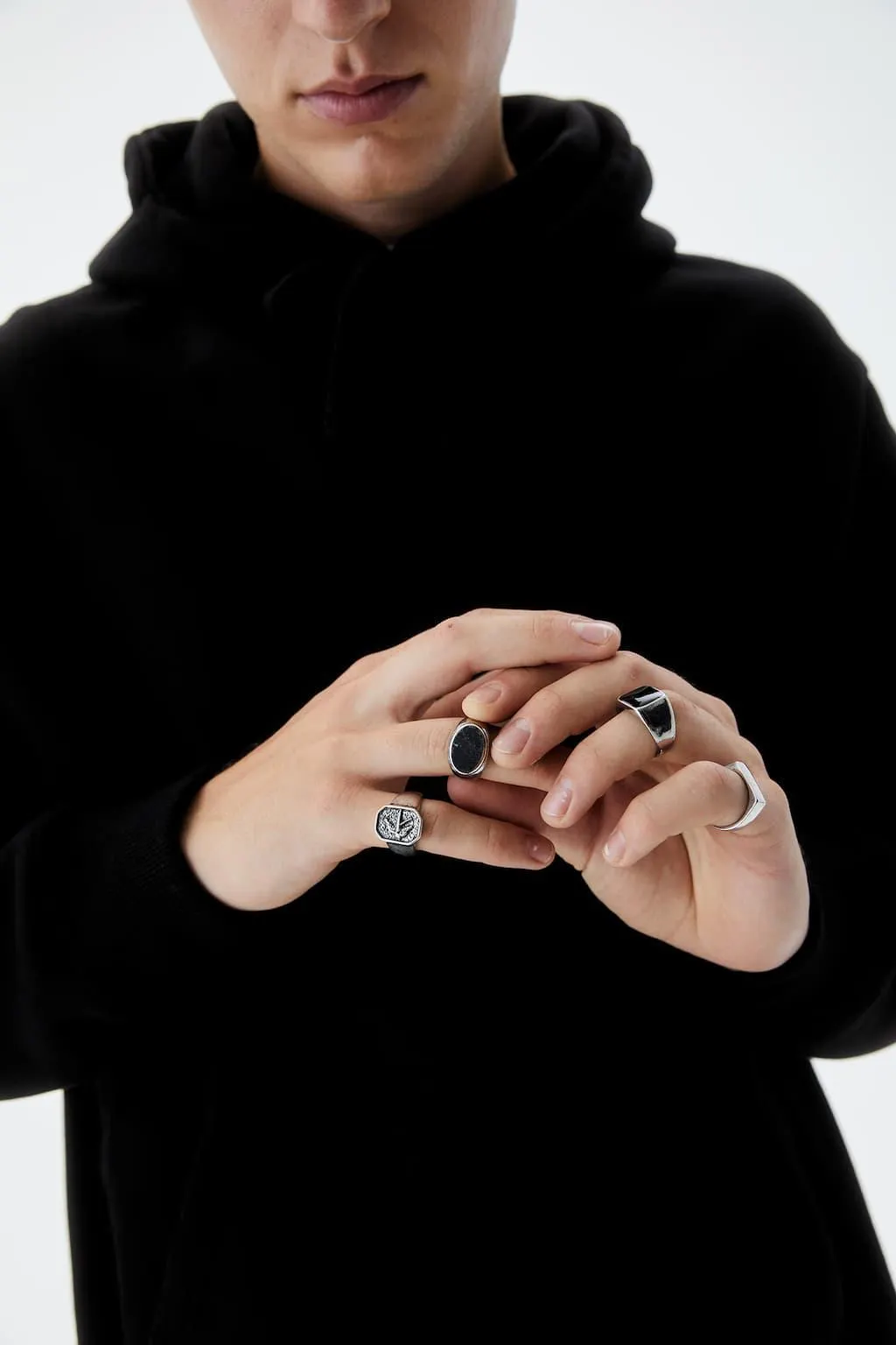 4-PACK OF SWALLOW SIGNET RINGS