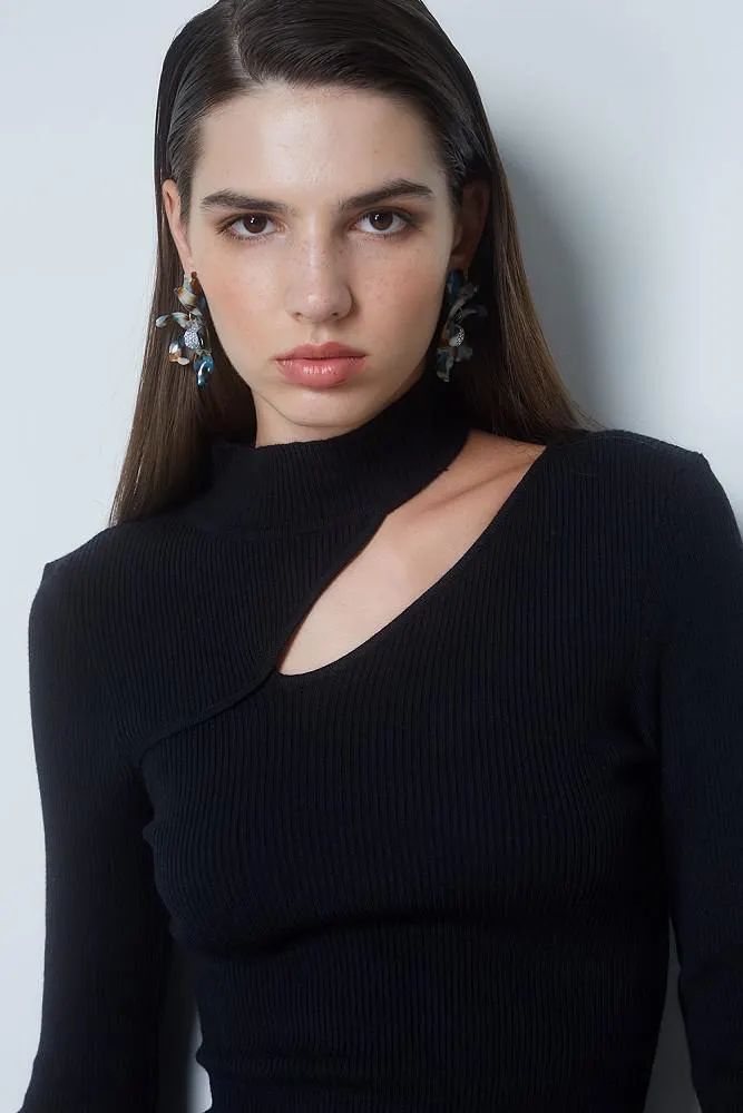 Turtleneck cut out sweater