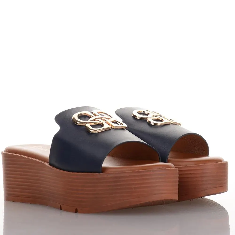 Mπλε Πλατφόρμες με Χρυσή Αγκράφα Famous