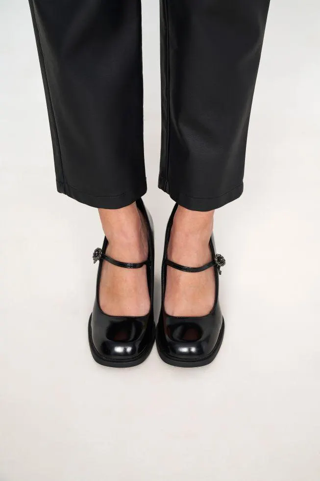 Γόβες με μπαρέτα και χοντρό τακούνι Black