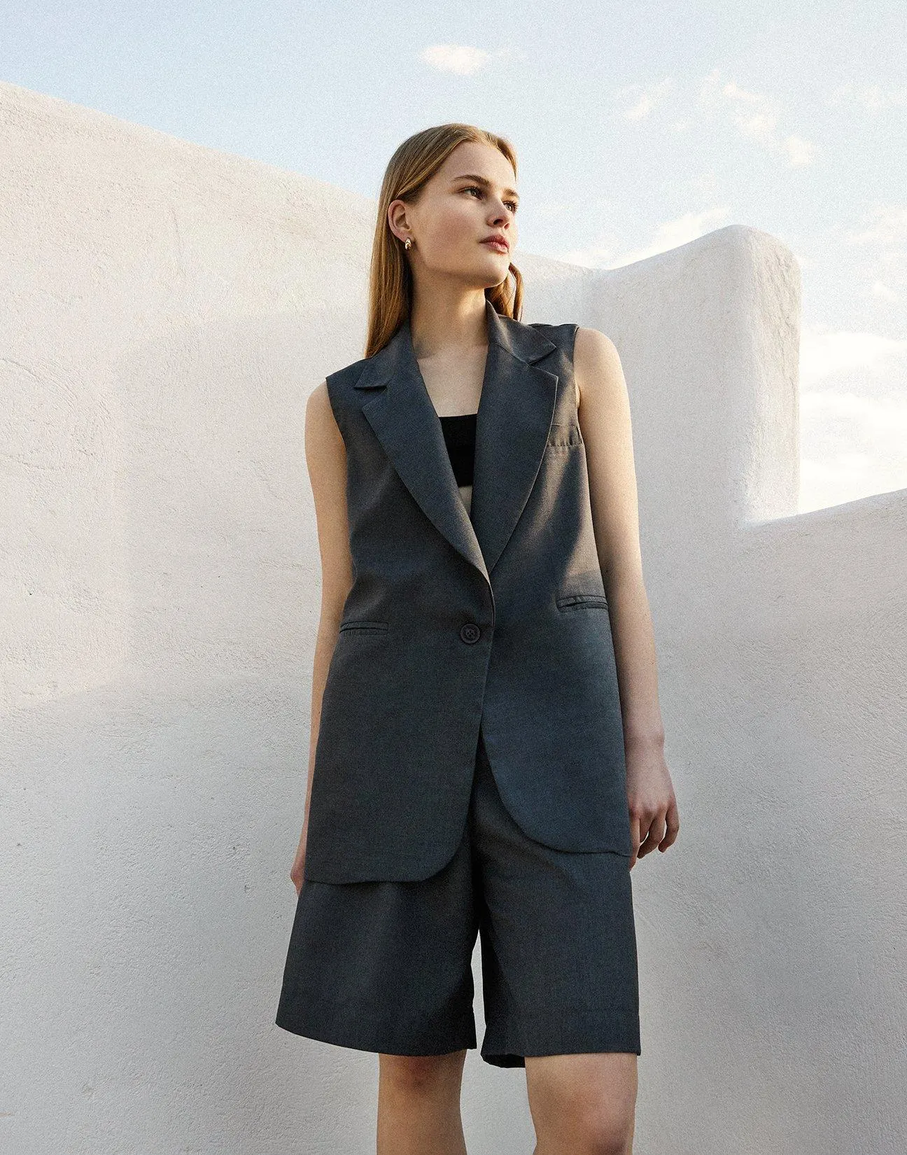 Μακρύ γιλέκο με κουμπί