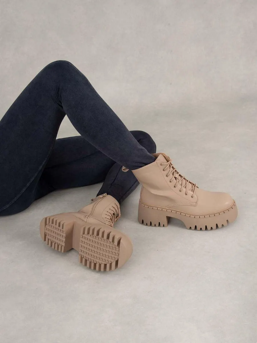 Αρβυλάκια με τρακτερωτή σόλα