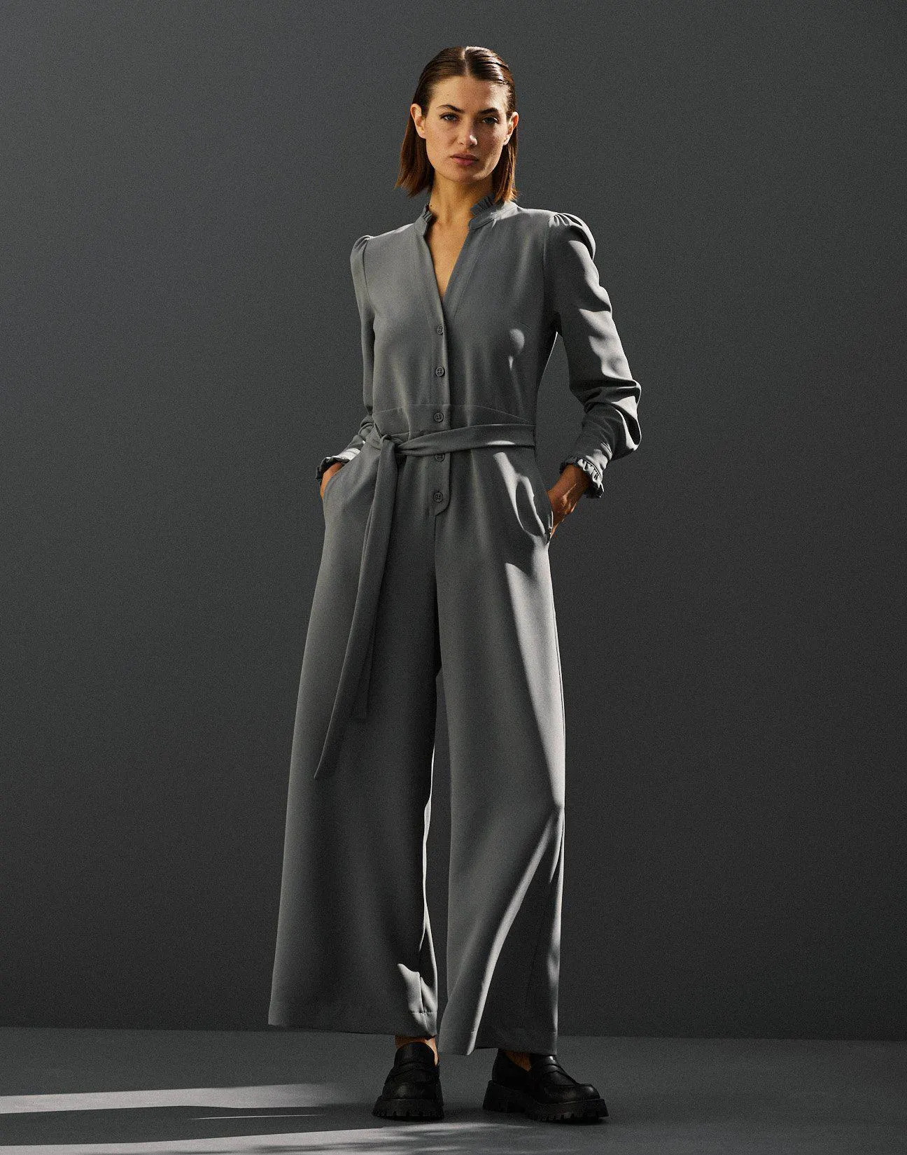 Ολόσωμη φόρμα με βολάν