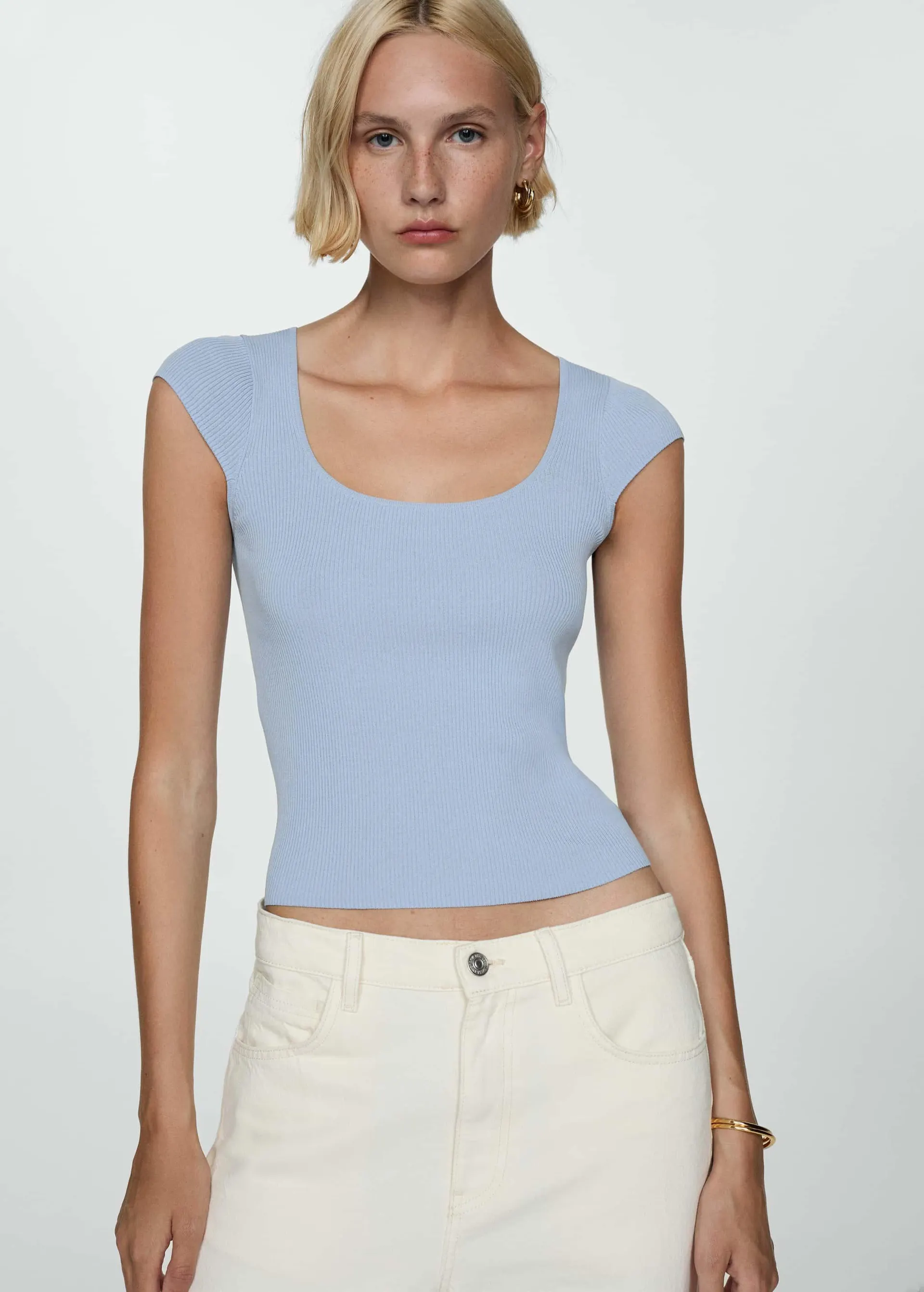 Short-sleeved ribbed sweater