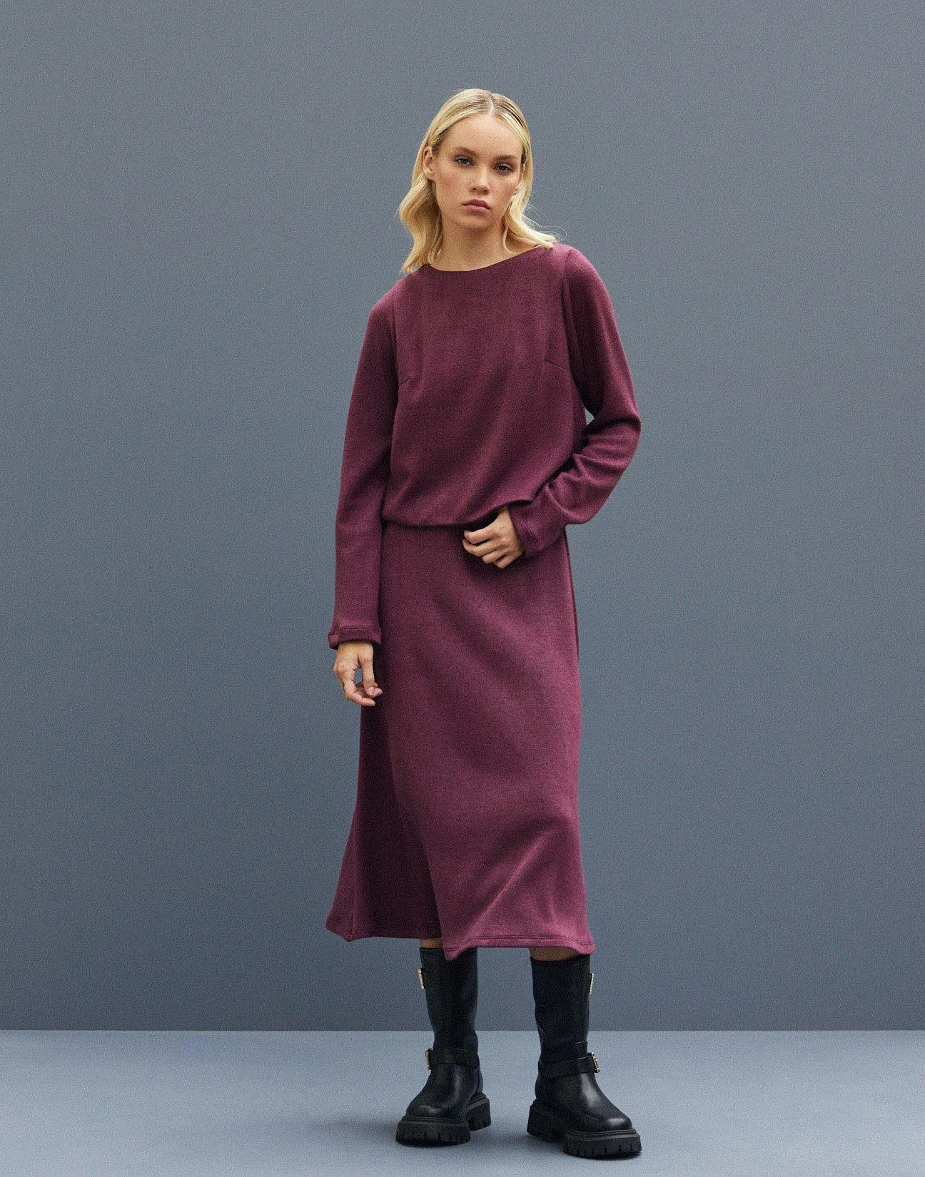 Ψηλόμεση μίντι φούστα