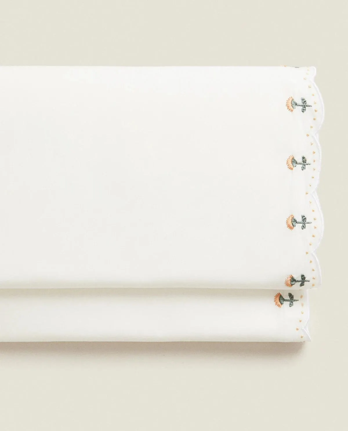 ΠΑΝΩΣΕΝΤΟΝΟ ΑΠΟ ΛΙΝΟ ΜΕ ΚΕΝΤΗΜΕΝΟ ΛΟΥΛΟΥΔΙ