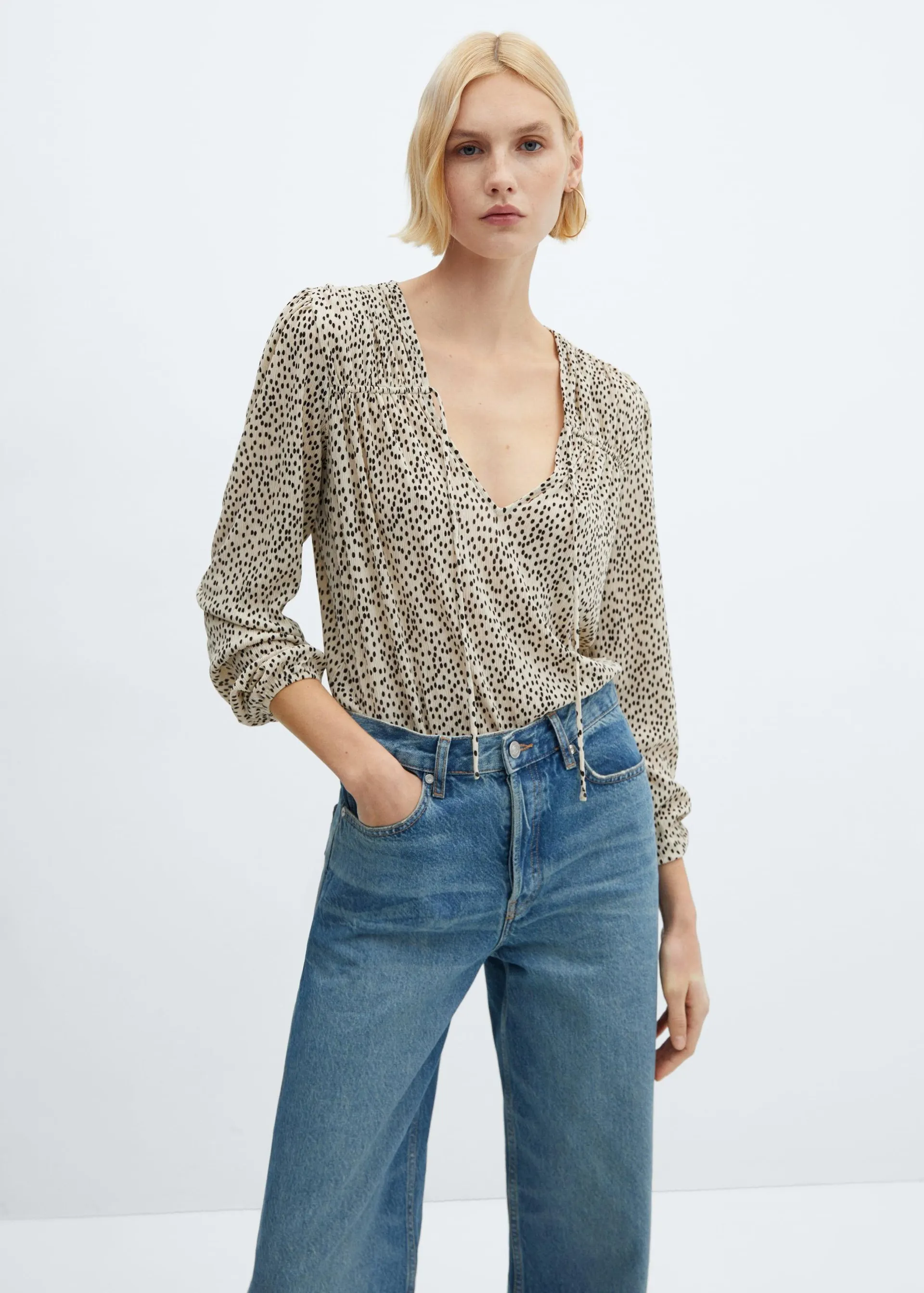 Mintás blúz masnival